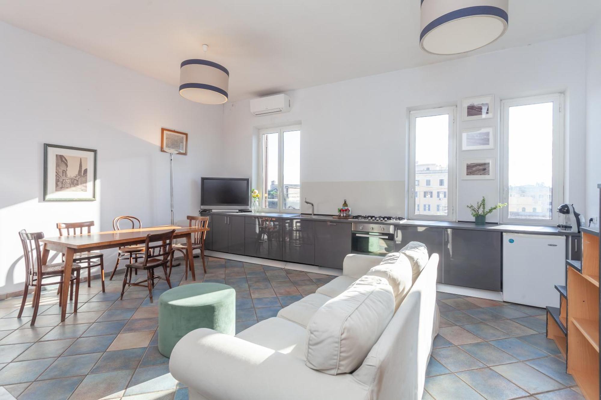 Appartamento San Lorenzo Skyrail Loft - By Openroma *