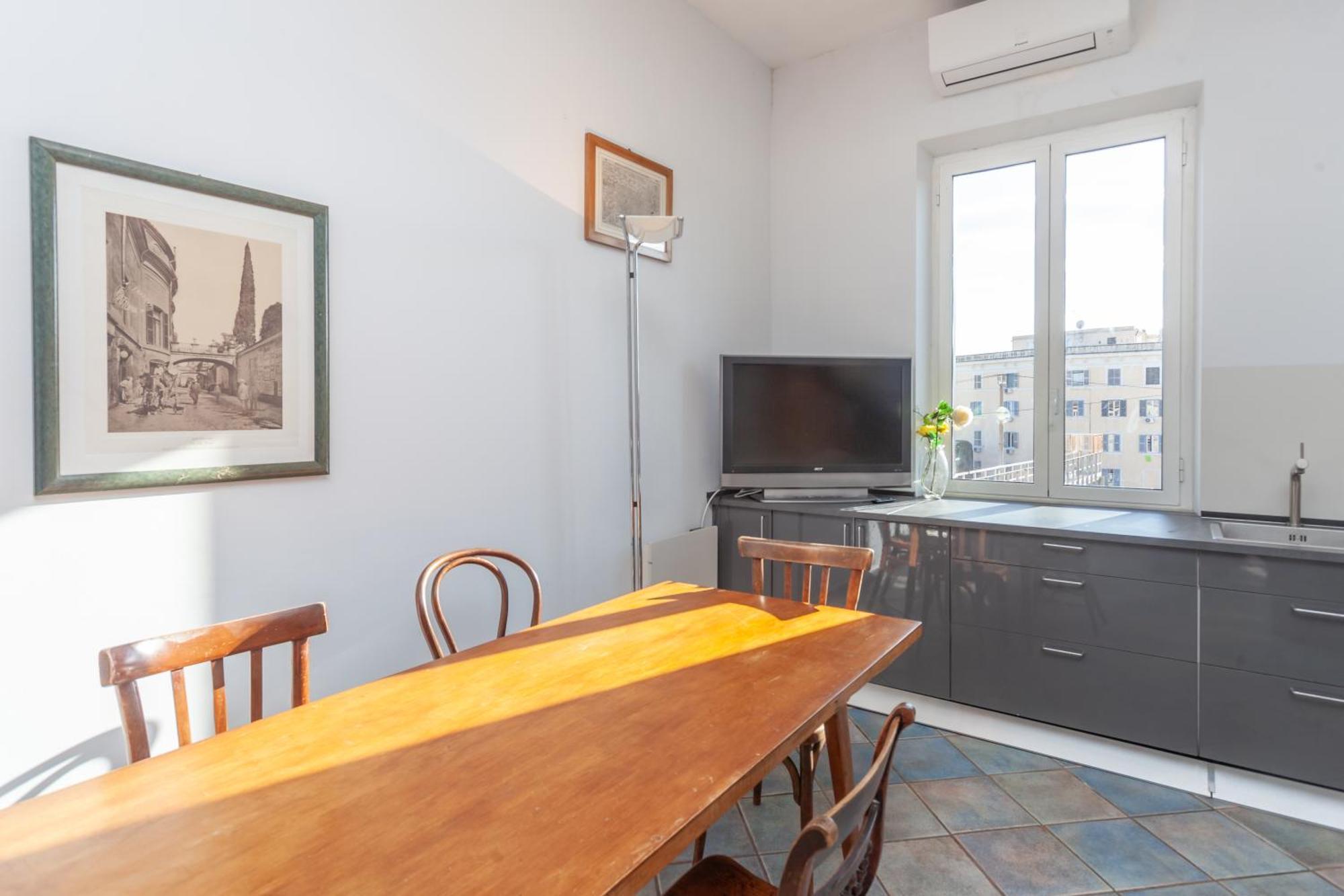 Appartamento San Lorenzo Skyrail Loft - By Openroma